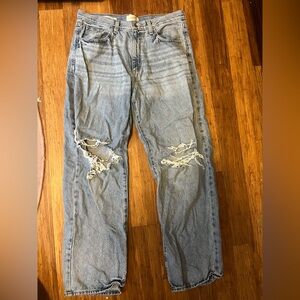 Universal Thread Blue 90s baggy Distressed Jeans